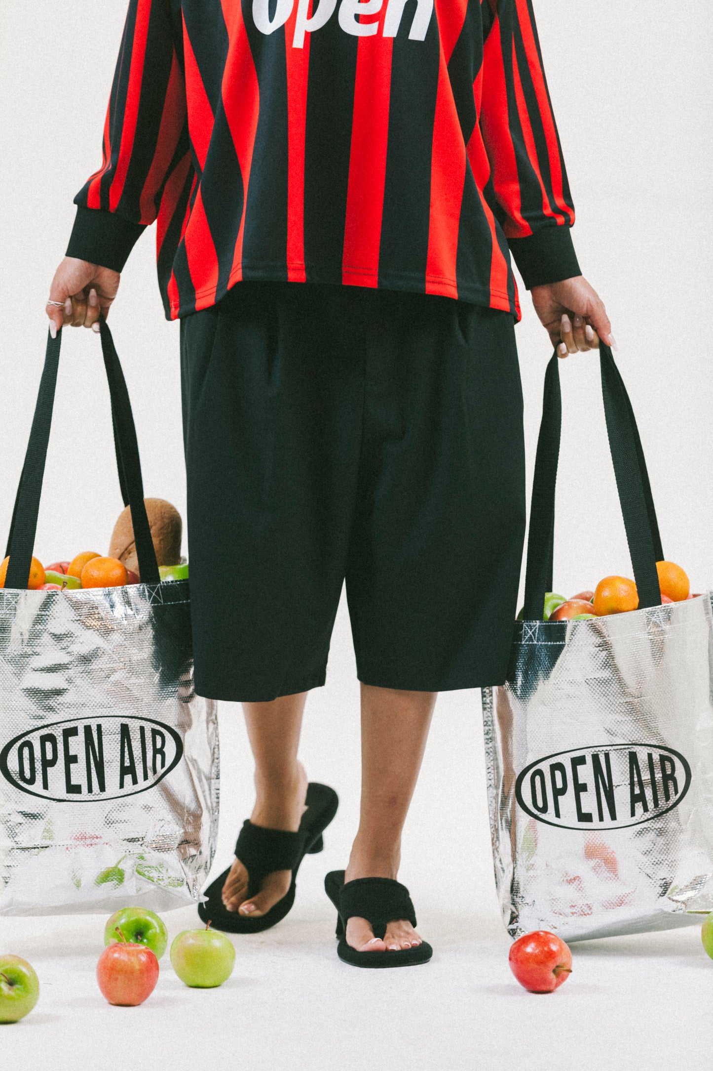 WEIGHTLESS PLEATED SHORT [LONGLINE]