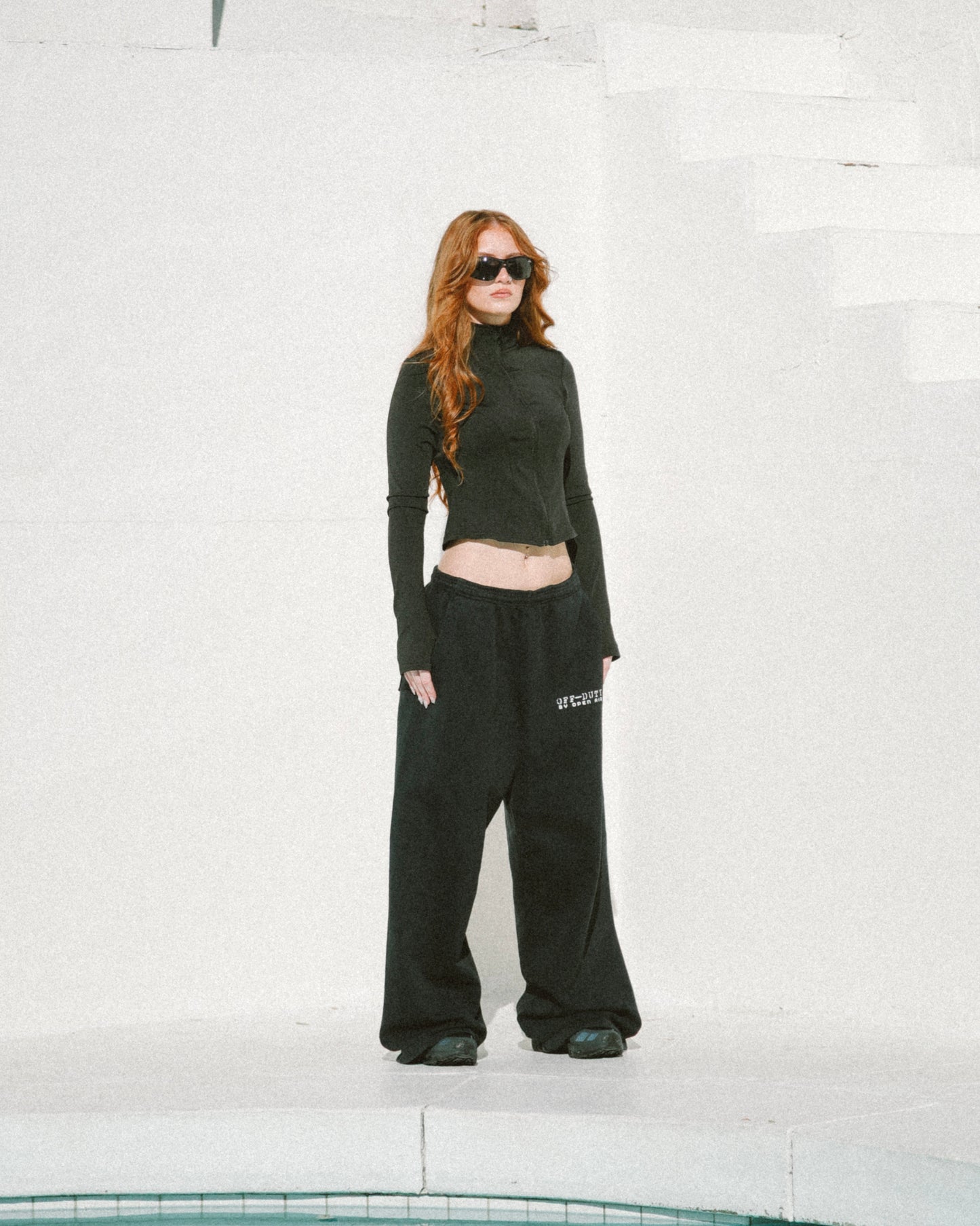 OFF-DUTY RIBBED ZIP [FORM-FITTING]